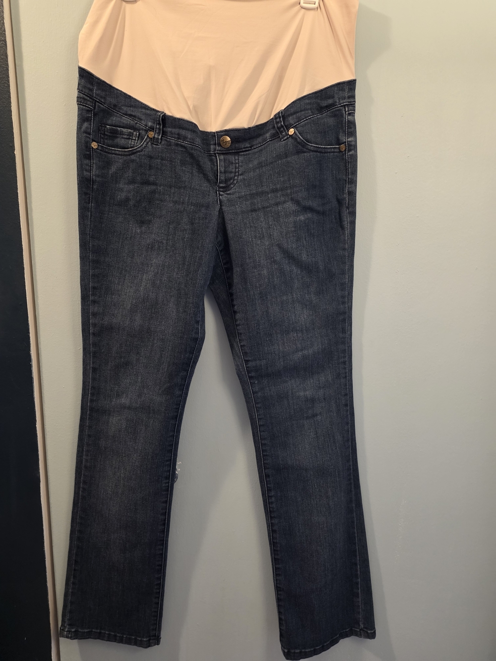 Maternity Jeans - Picture 4 of 5